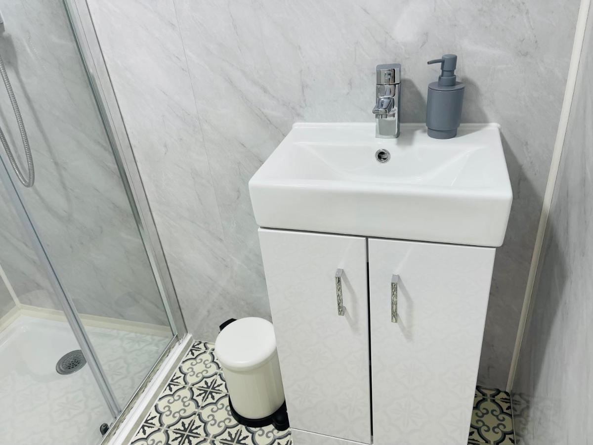 Riverside Premium Double Room E14 Londra Dış mekan fotoğraf